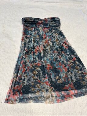 RIPE Maternity Strapless Floral Print Dress in Navy, Coral & Teal
Size M
